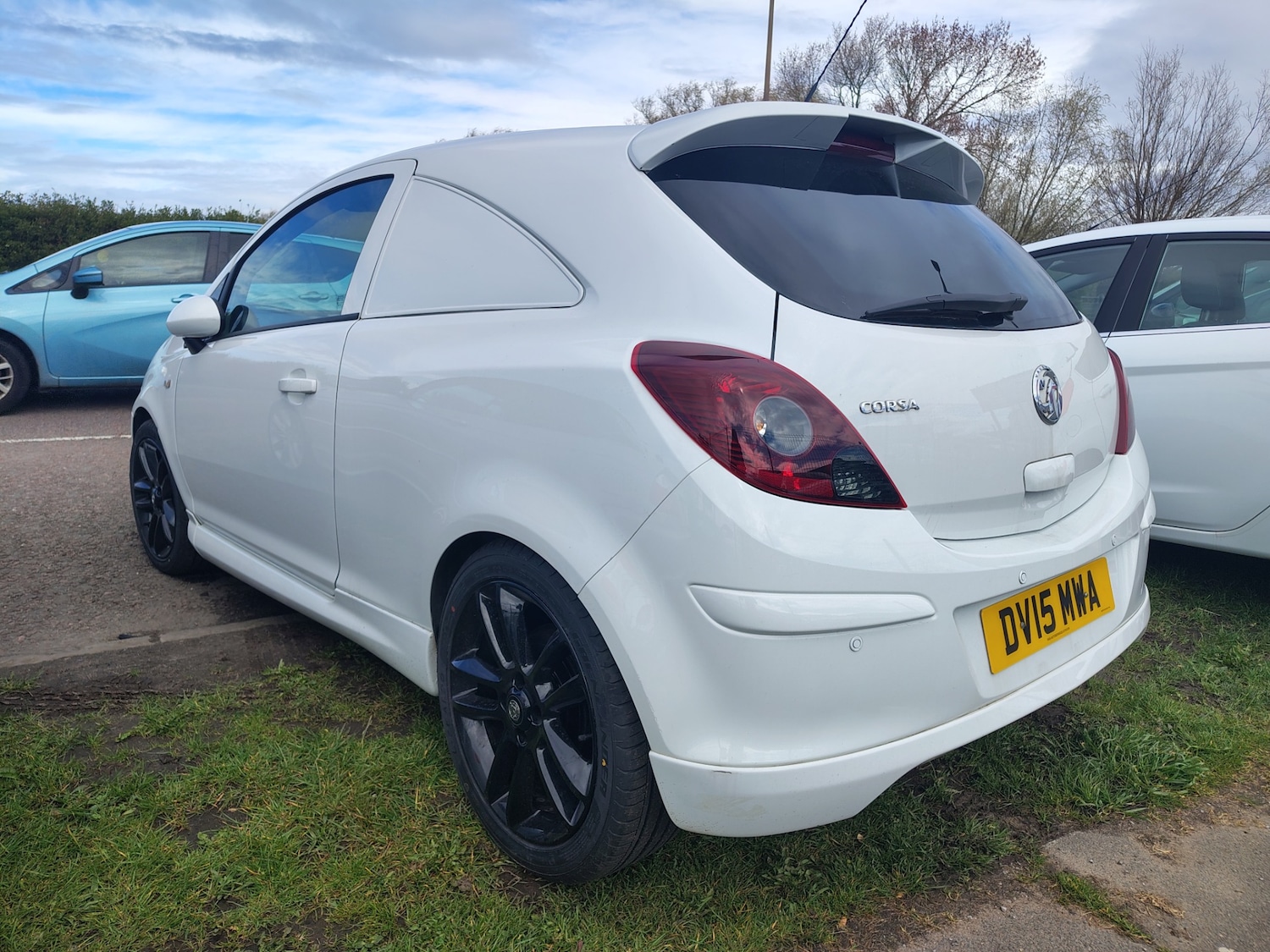 Used Vauxhall Corsa 2015 for sale - 77589976: Photo 4