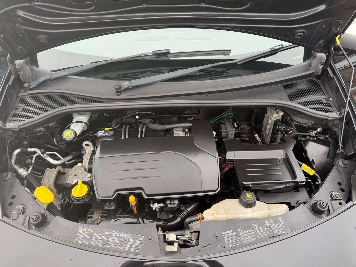 Used Renault Clio 2012 for sale - 76402042: Photo 11