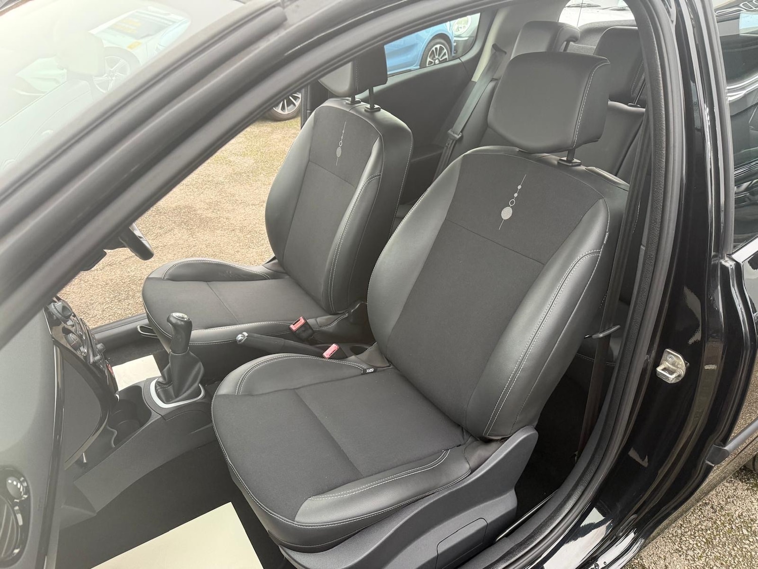 Used Renault Clio 2012 for sale - 76402042: Photo 15