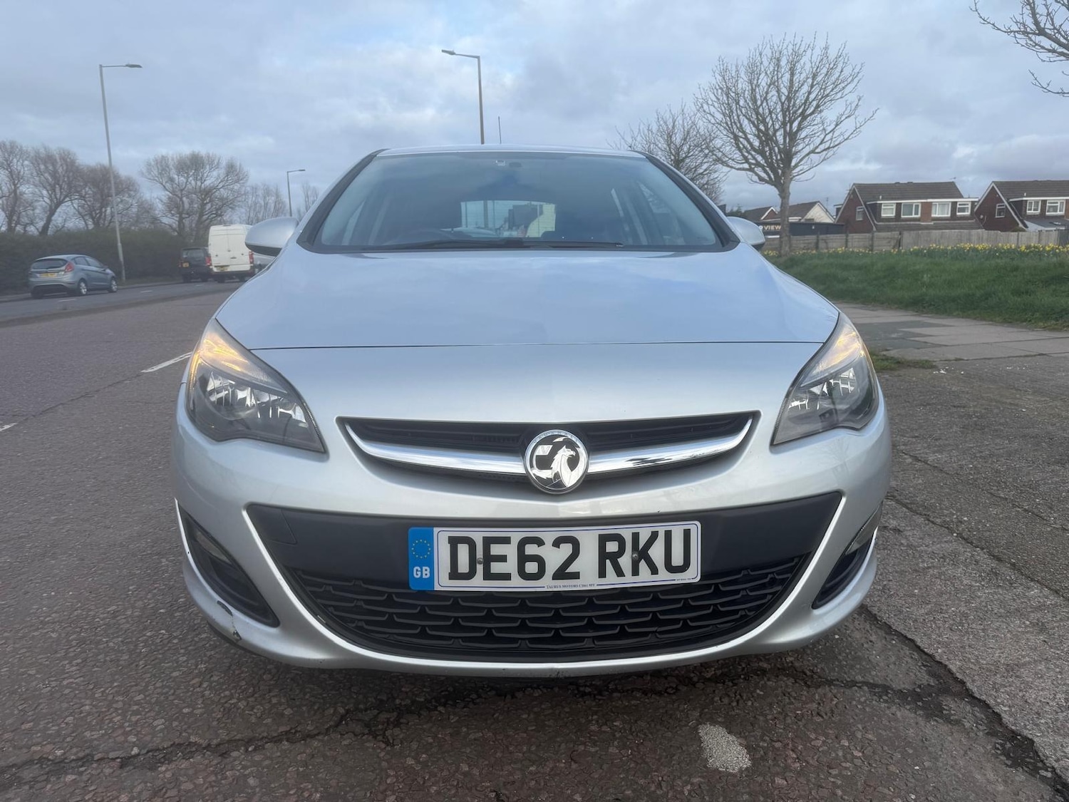 Used Vauxhall Astra 2012 for sale - 77803462: Photo 2