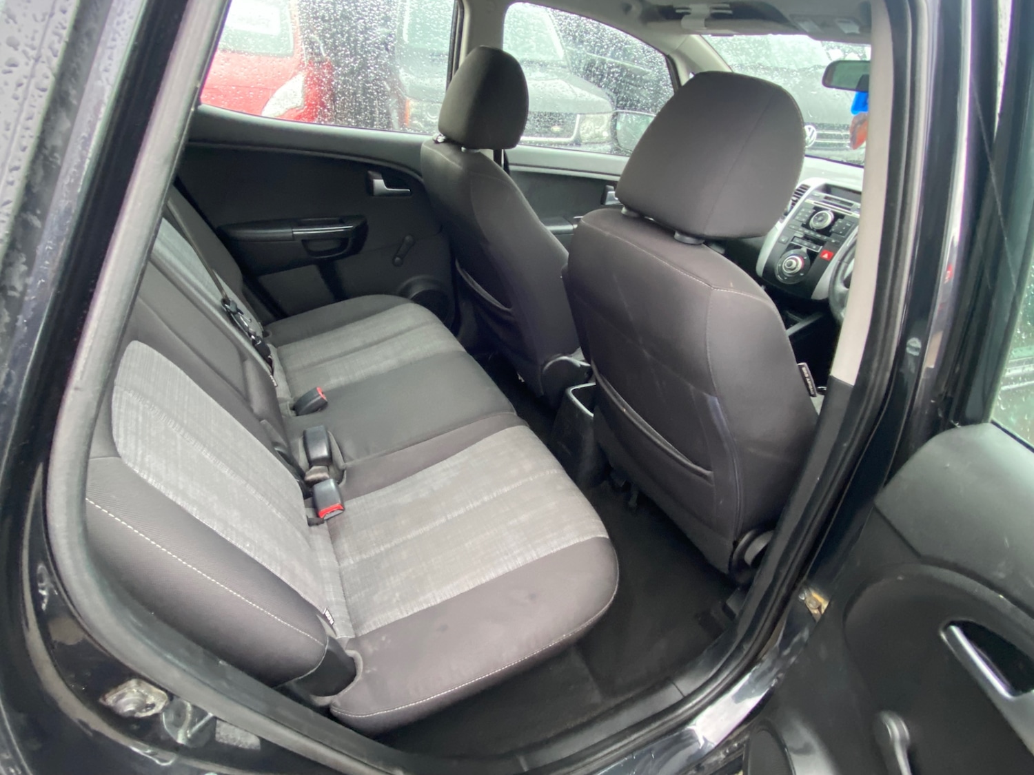 Used Kia Venga 2010 for sale - 77392562: Photo 10