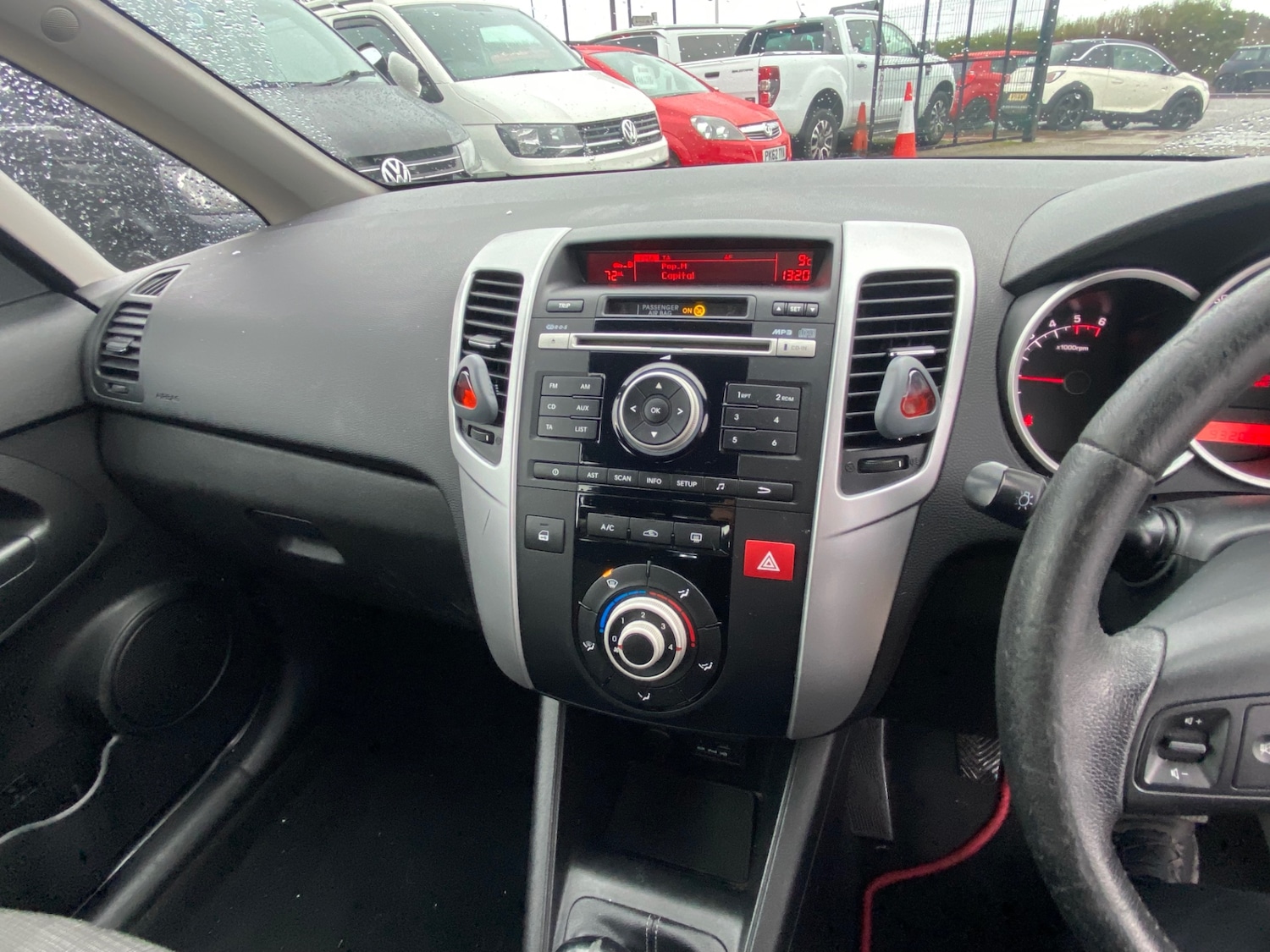 Used Kia Venga 2010 for sale - 77392562: Photo 12