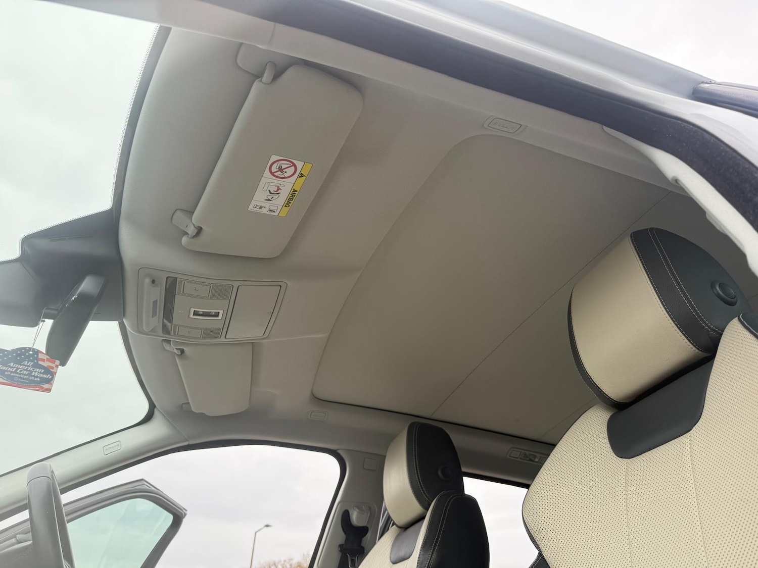 Used Land Rover Range Rover Evoque 2015 for sale - 76467498: Photo 11