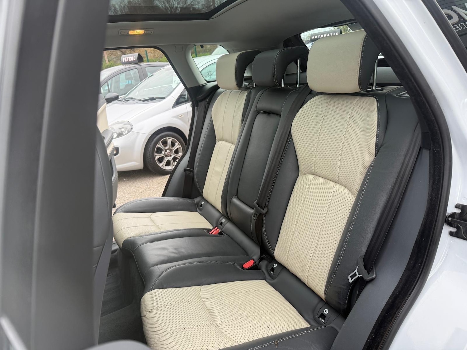 Used Land Rover Range Rover Evoque 2015 for sale - 76467498: Photo 22