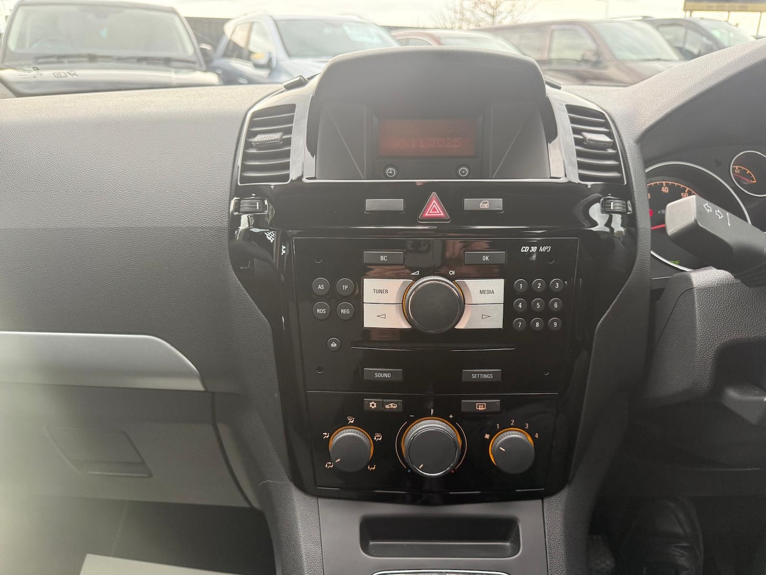 Used Vauxhall Zafira 2012 for sale - 76526115: Photo 11