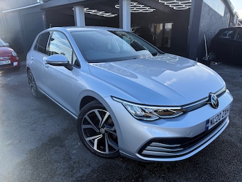 Used Volkswagen Golf 2020 for sale - 76402934: Photo