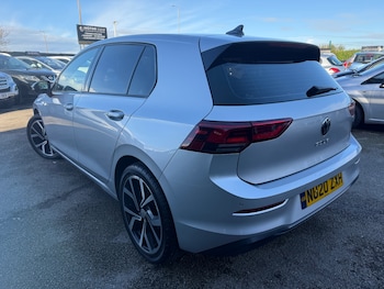 Used Volkswagen Golf 2020 for sale - 76402934: Photo