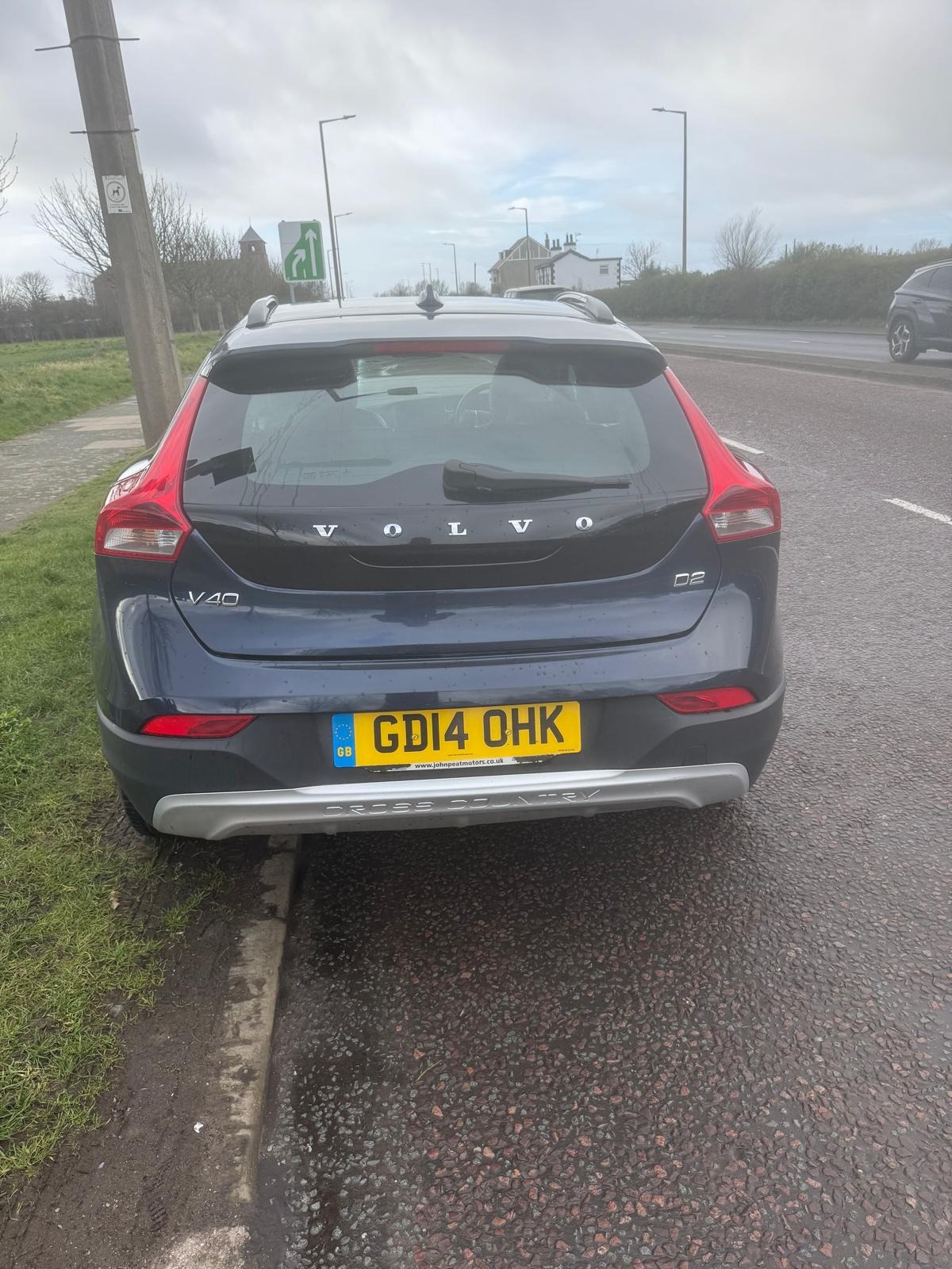 Used Volvo V40 2014 for sale - 77601998: Photo 3