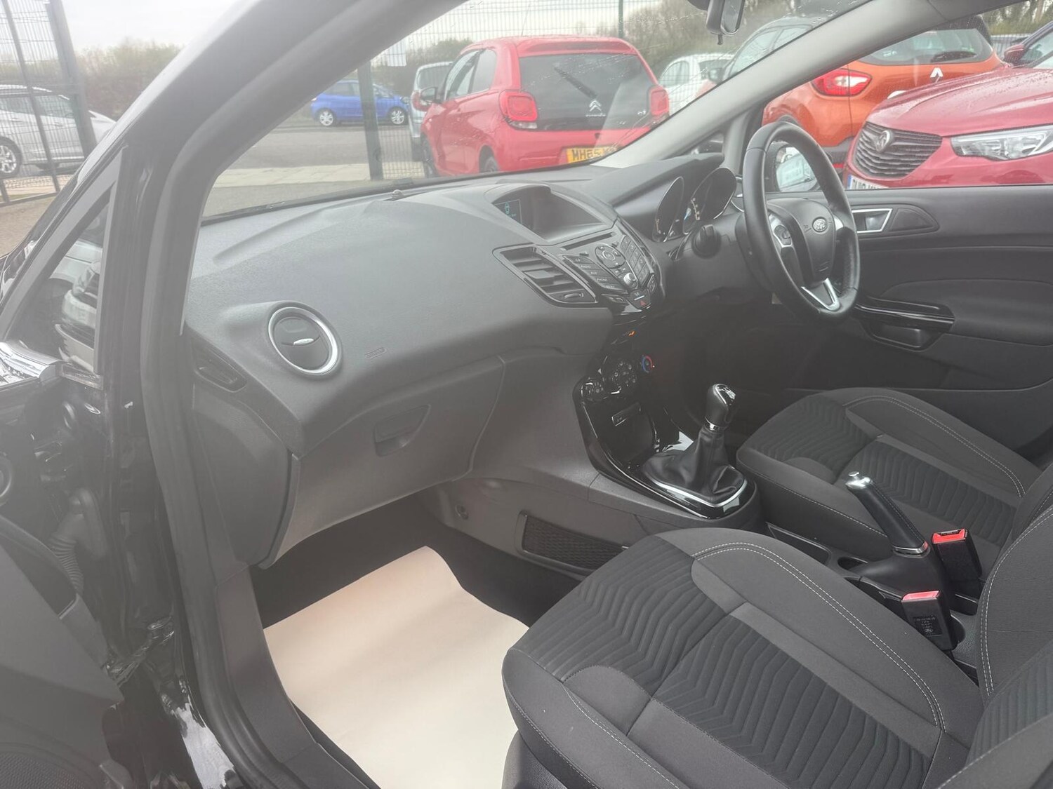 Used Ford Fiesta 2015 for sale - 77590838: Photo 16