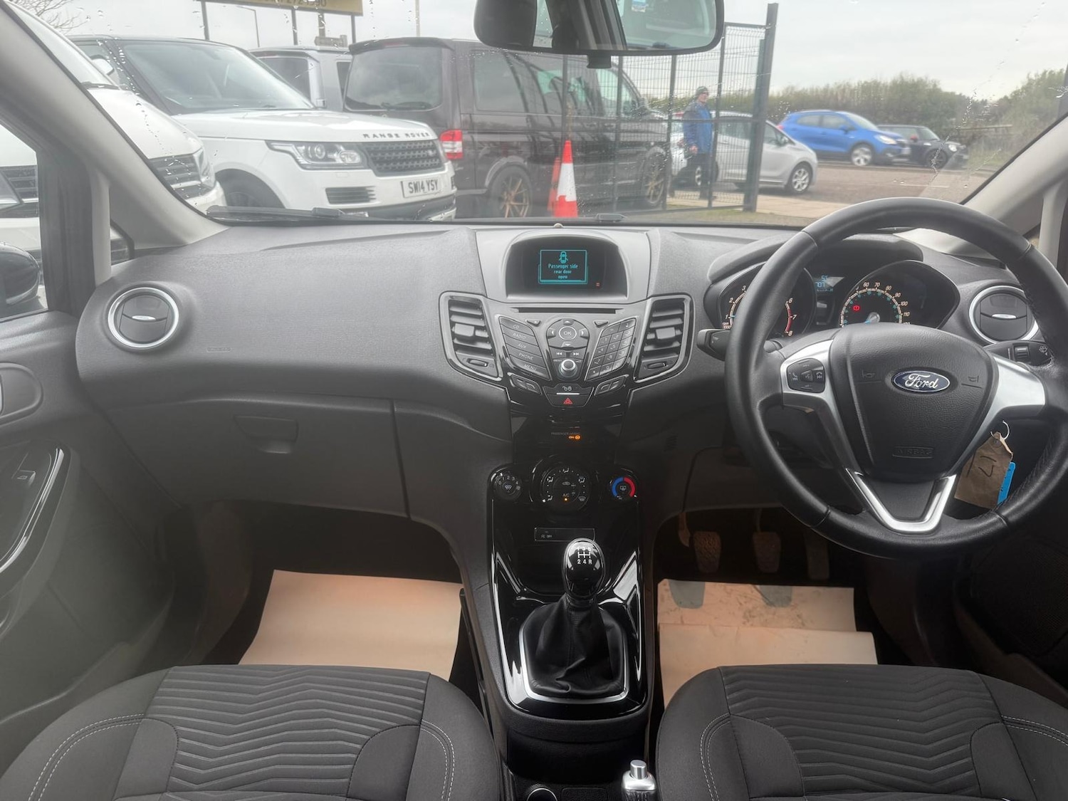 Used Ford Fiesta 2015 for sale - 77590838: Photo 9