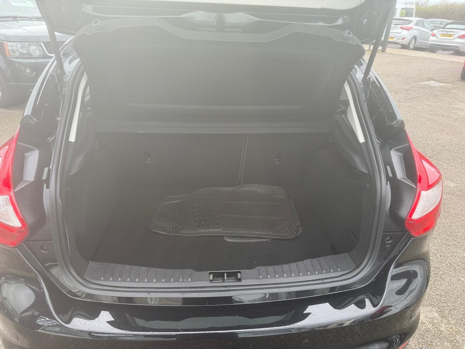 Used Ford Focus 2012 for sale - 77590133: Photo 23