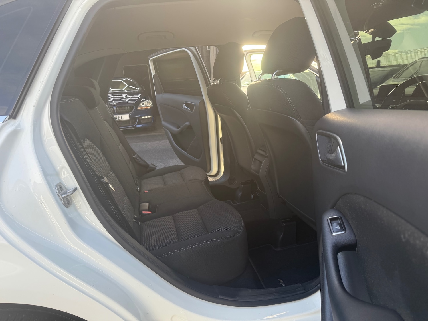 Used Mercedes-Benz B Class 2012 for sale - 76402514: Photo 10