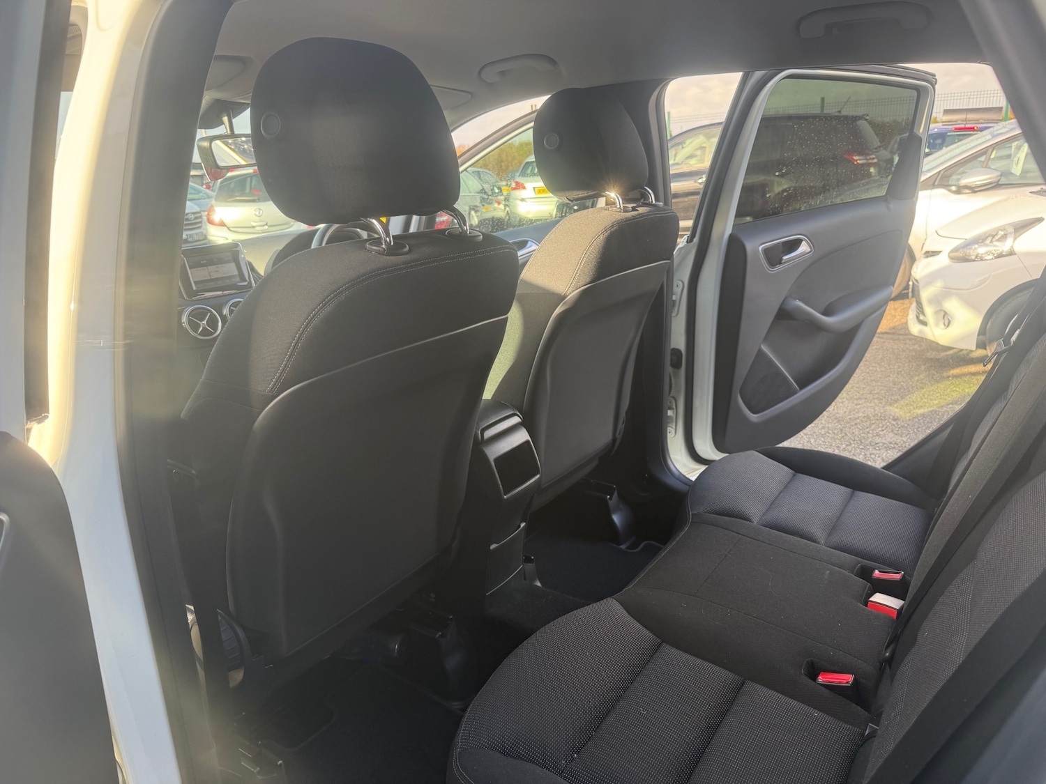 Used Mercedes-Benz B Class 2012 for sale - 76402514: Photo 12