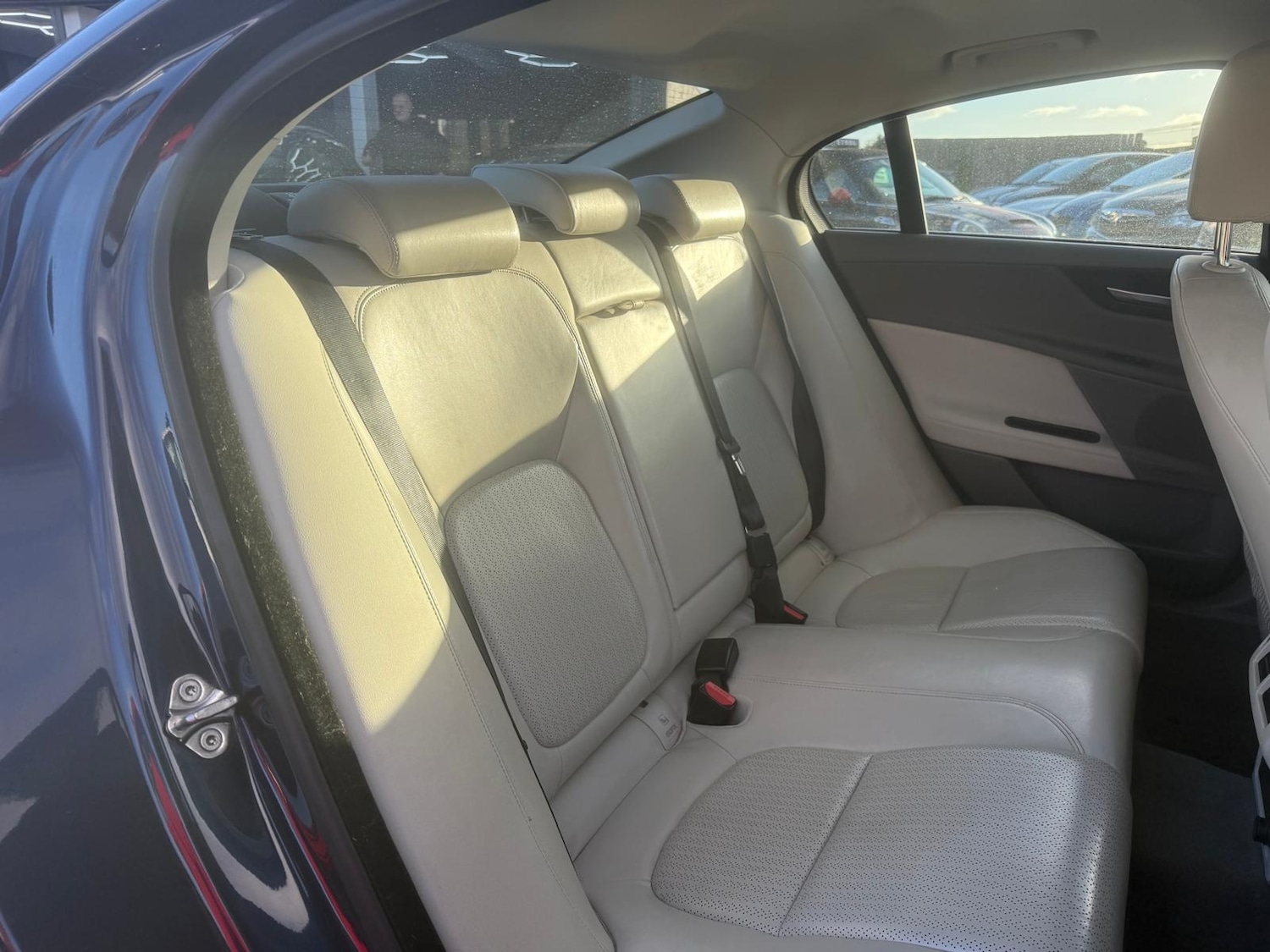 Used Jaguar XE 2015 for sale - 77104542: Photo 27