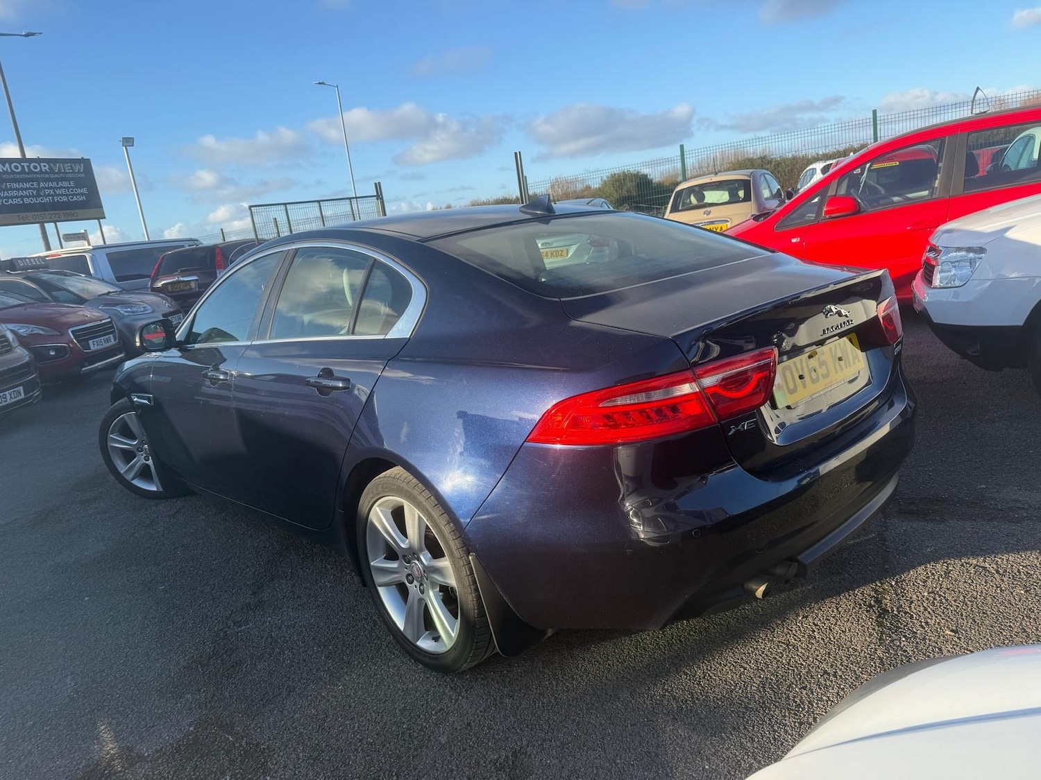 Used Jaguar XE 2015 for sale - 77104542: Photo 5