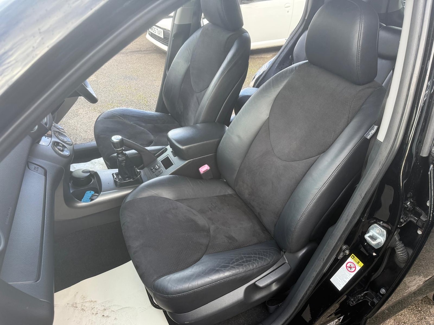 Used Toyota RAV4 2012 for sale - 76757457: Photo 14