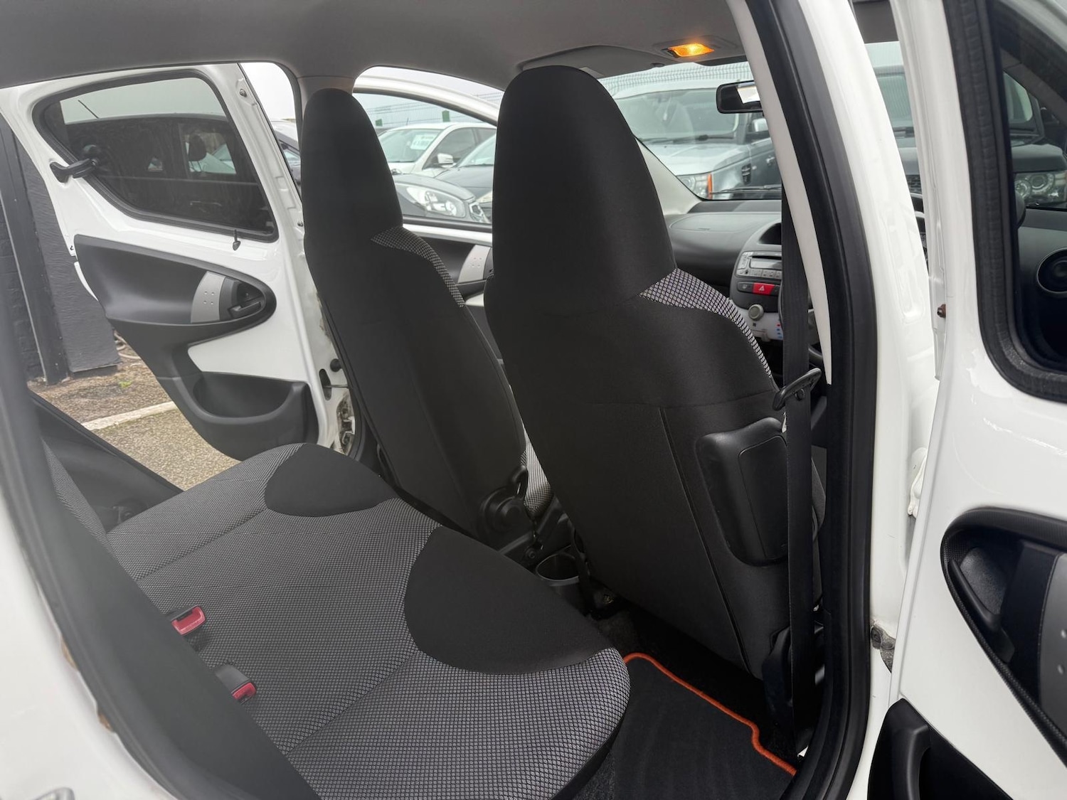 Used Toyota AYGO 2012 for sale - 76402747: Photo 15