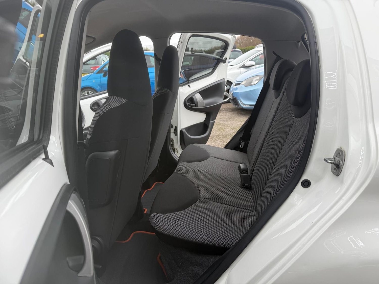Used Toyota AYGO 2012 for sale - 76402747: Photo 17