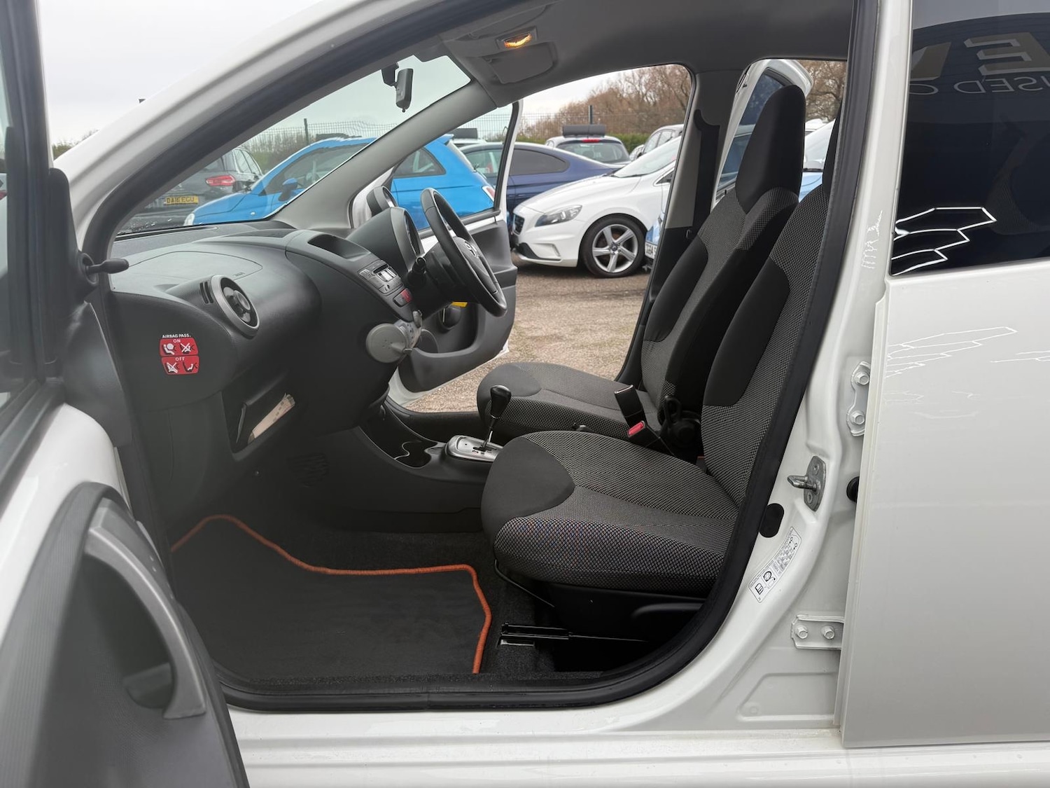 Used Toyota AYGO 2012 for sale - 76402747: Photo 18