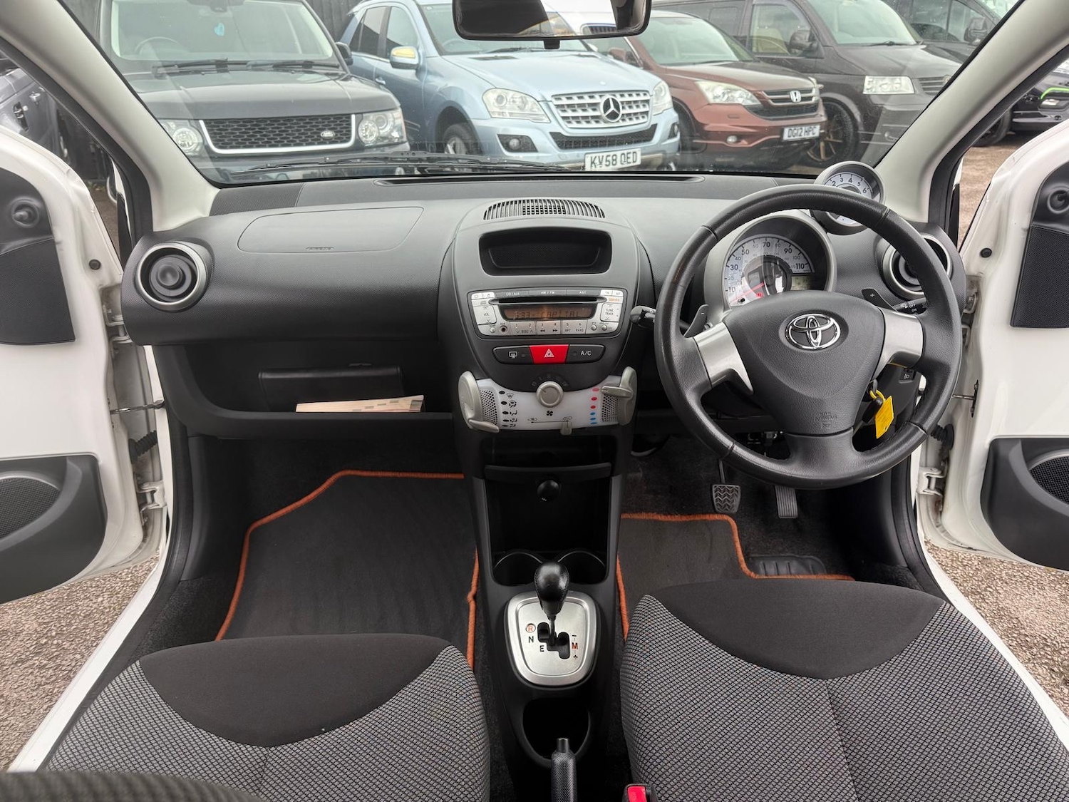 Used Toyota AYGO 2012 for sale - 76402747: Photo 29
