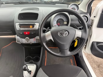 Used Toyota AYGO 2012 for sale - 76402747: Photo