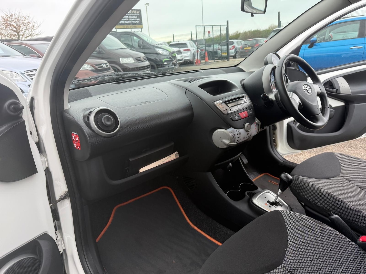 Used Toyota AYGO 2012 for sale - 76402747: Photo 8