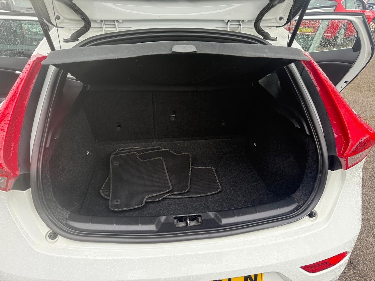 Used Volvo V40 2013 for sale - 76402669: Photo 15