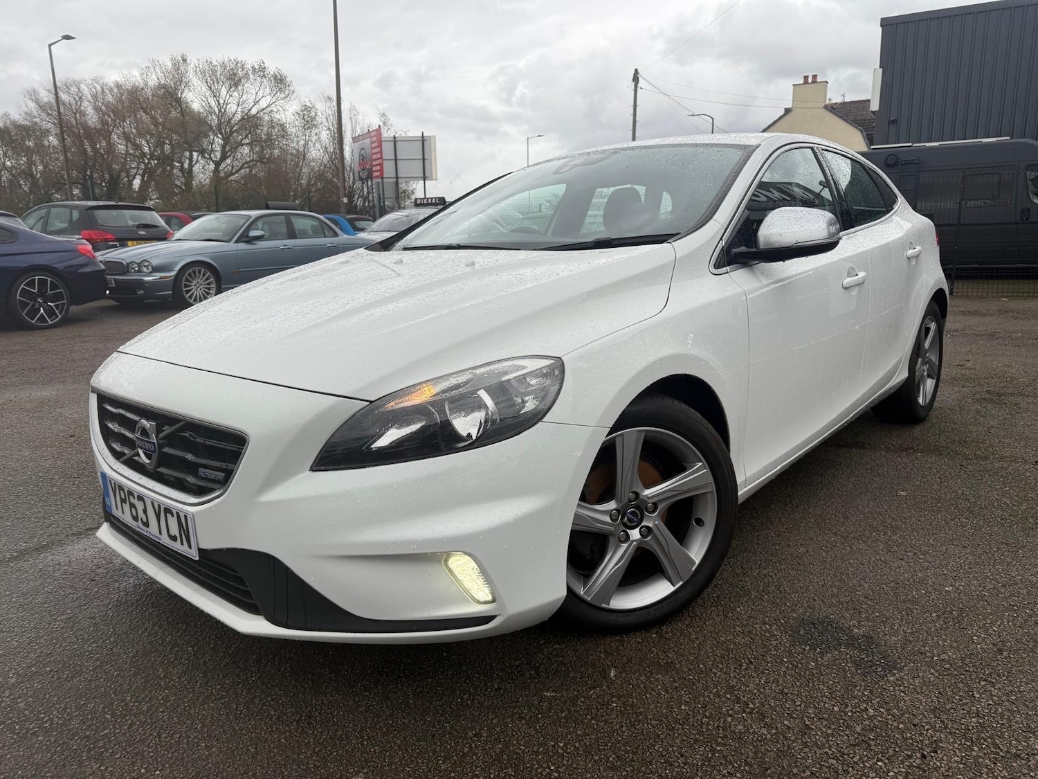 Used Volvo V40 2013 for sale - 76402669: Photo 19