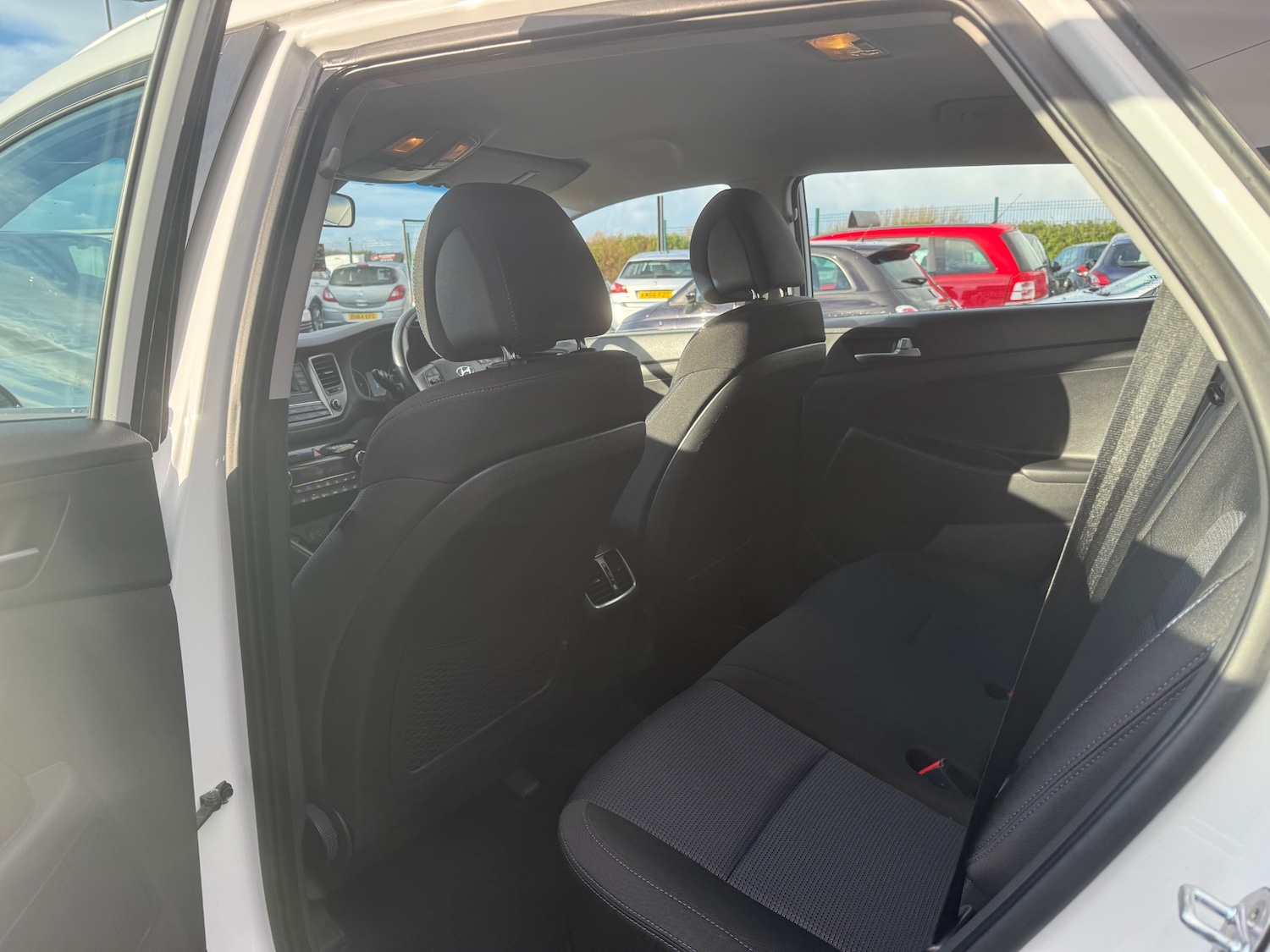 Used Hyundai TUCSON 2017 for sale - 76663734: Photo 16