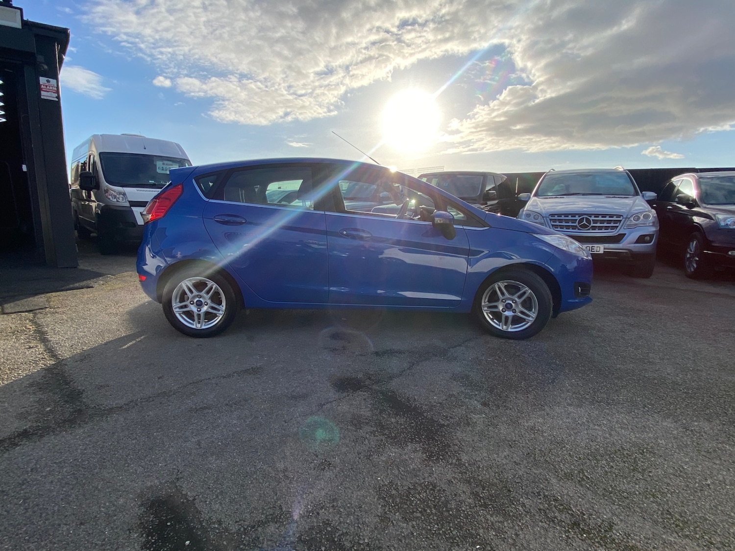 Used Ford Fiesta 2013 for sale - 76594889: Photo 2