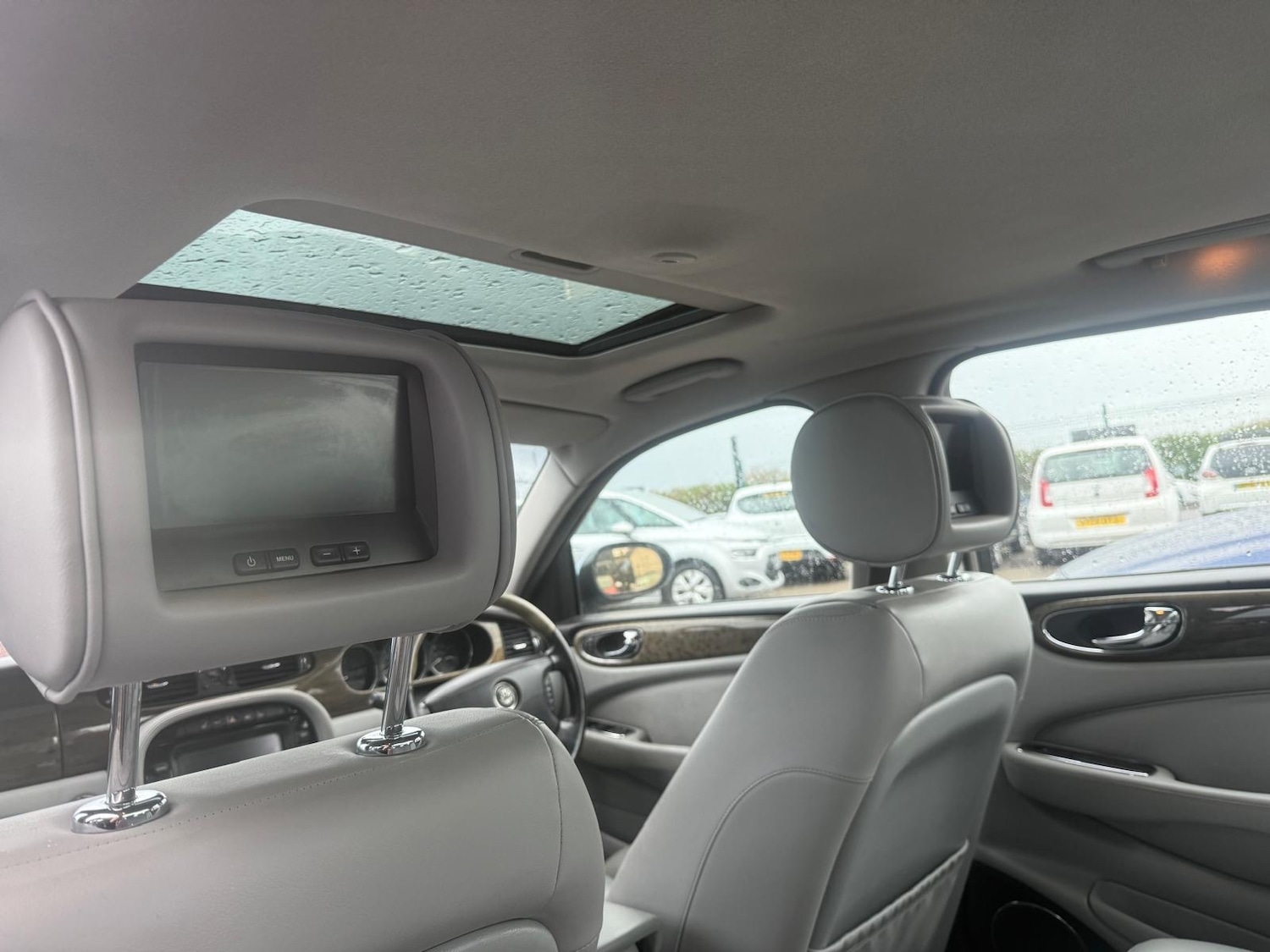 Used Jaguar XJ 2003 for sale - 76402895: Photo 14