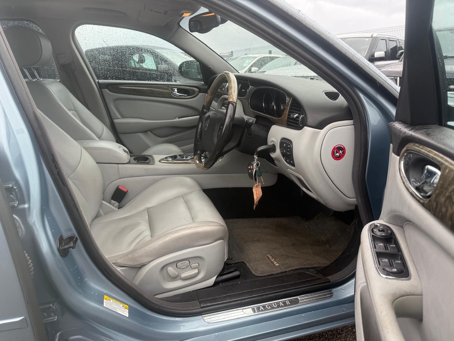 Used Jaguar XJ 2003 for sale - 76402895: Photo 22