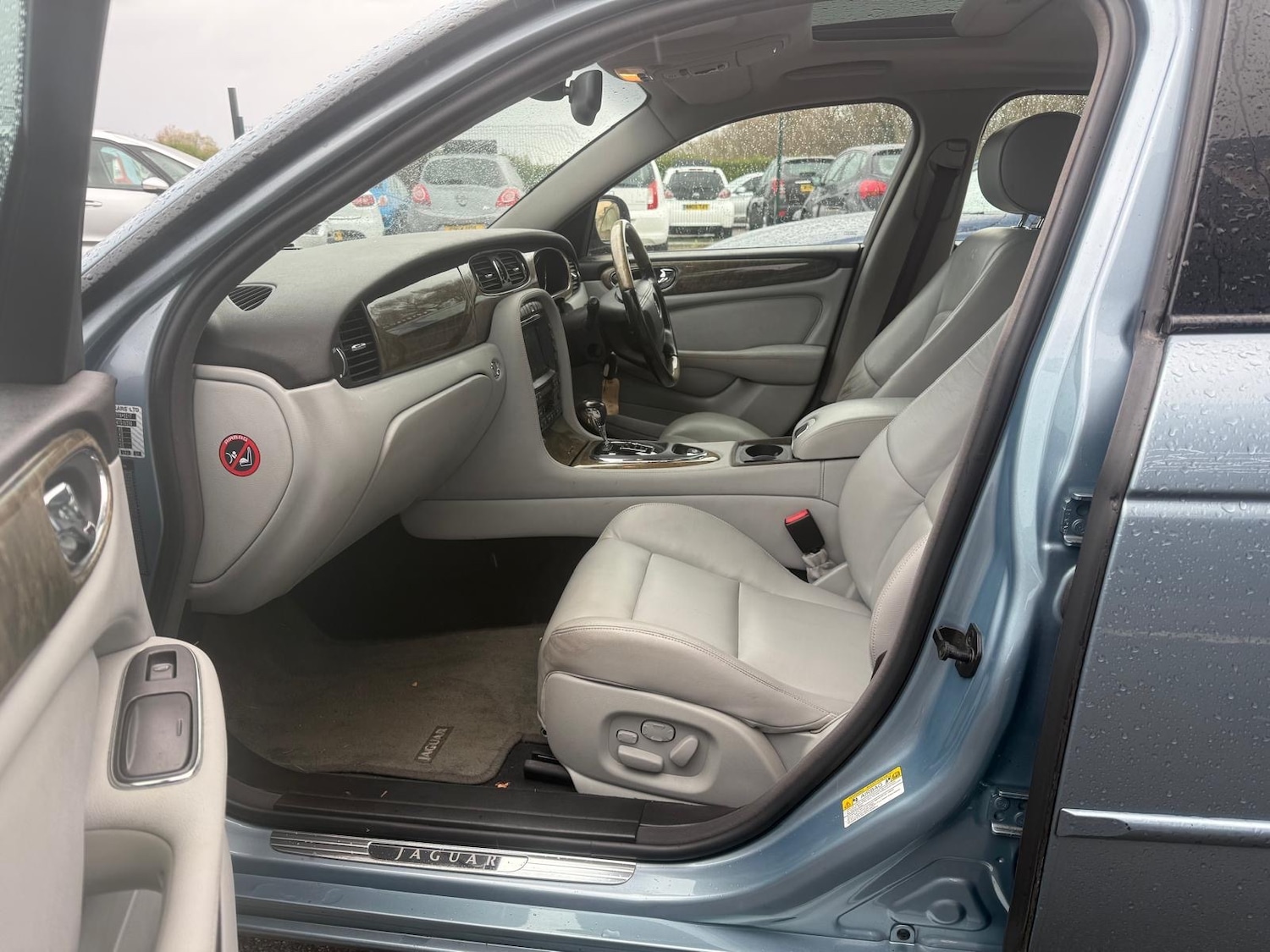 Used Jaguar XJ 2003 for sale - 76402895: Photo 8