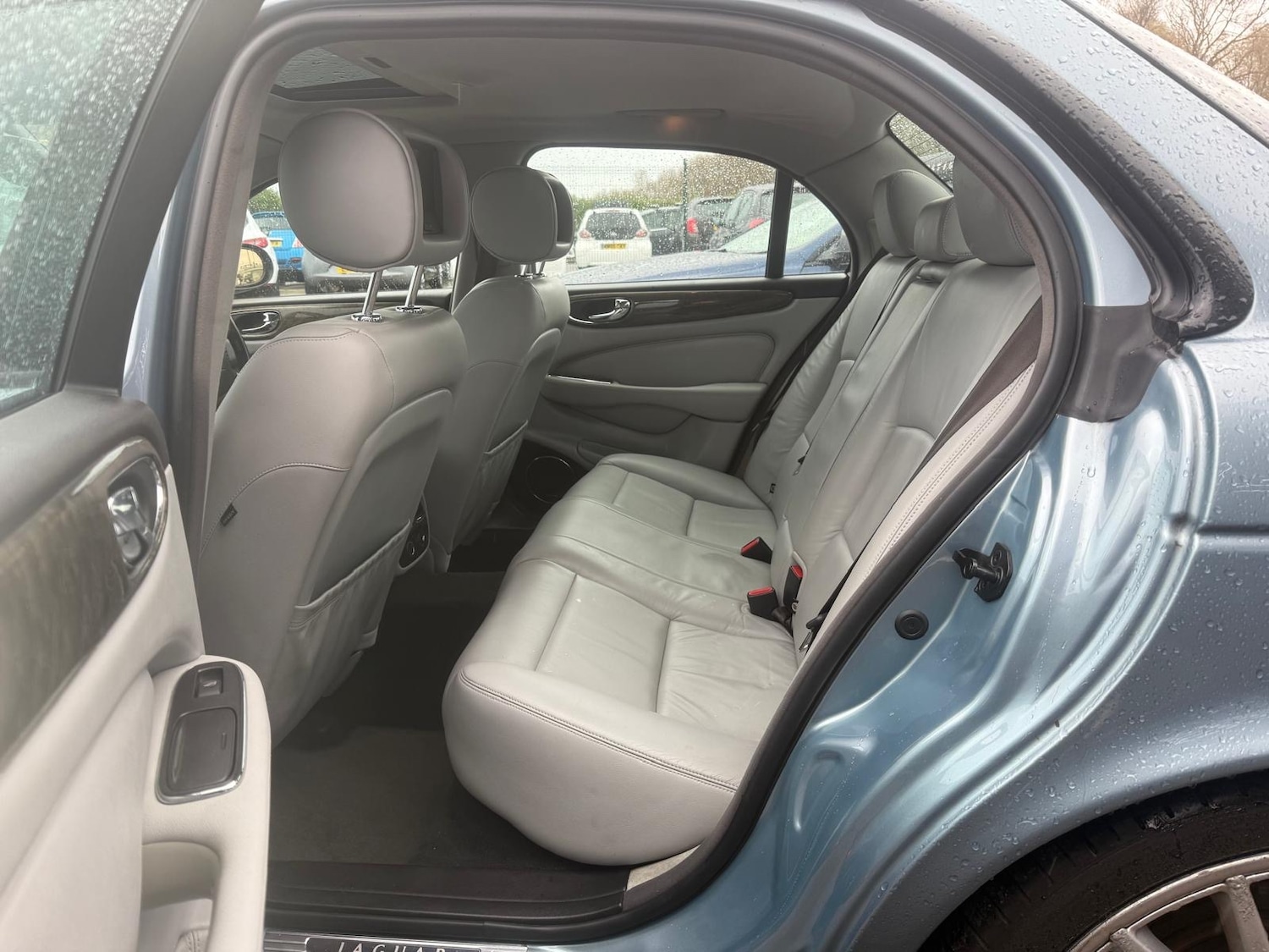 Used Jaguar XJ 2003 for sale - 76402895: Photo 9