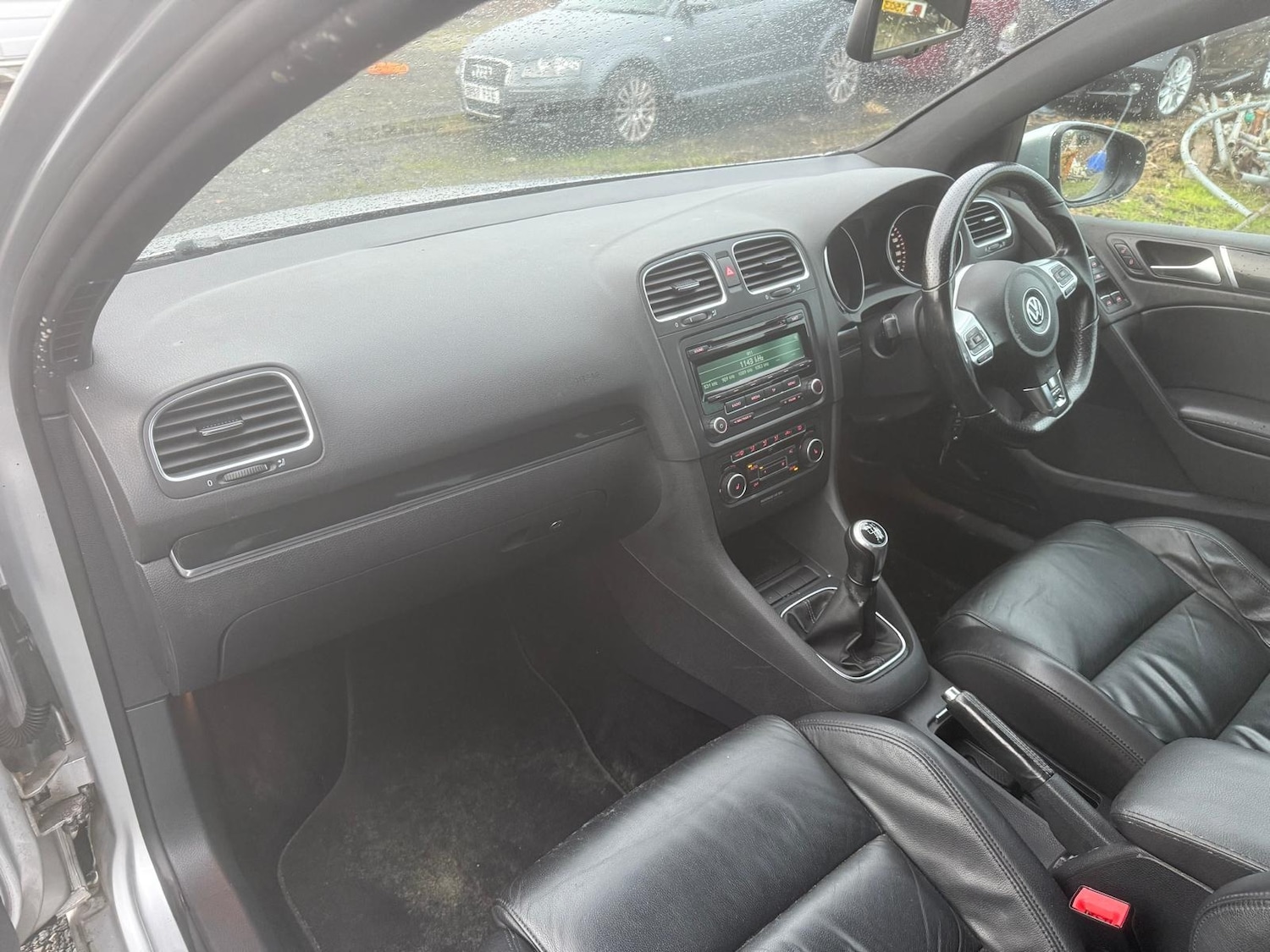 Used Volkswagen Golf 2011 for sale - 77147970: Photo 6