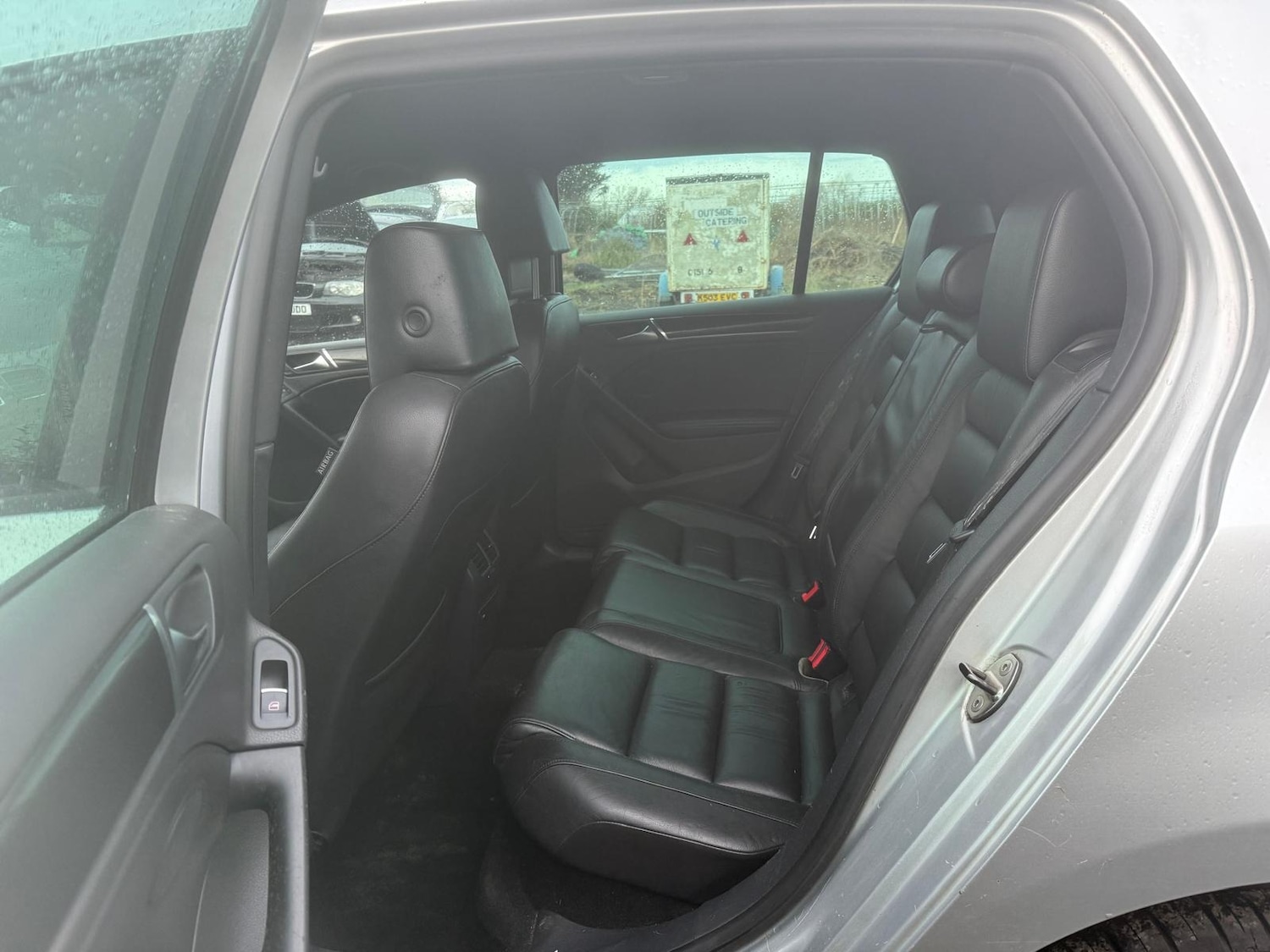 Used Volkswagen Golf 2011 for sale - 77147970: Photo 7