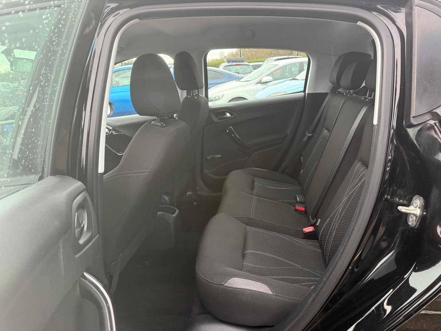 Used Peugeot 208 2014 for sale - 76461272: Photo 18