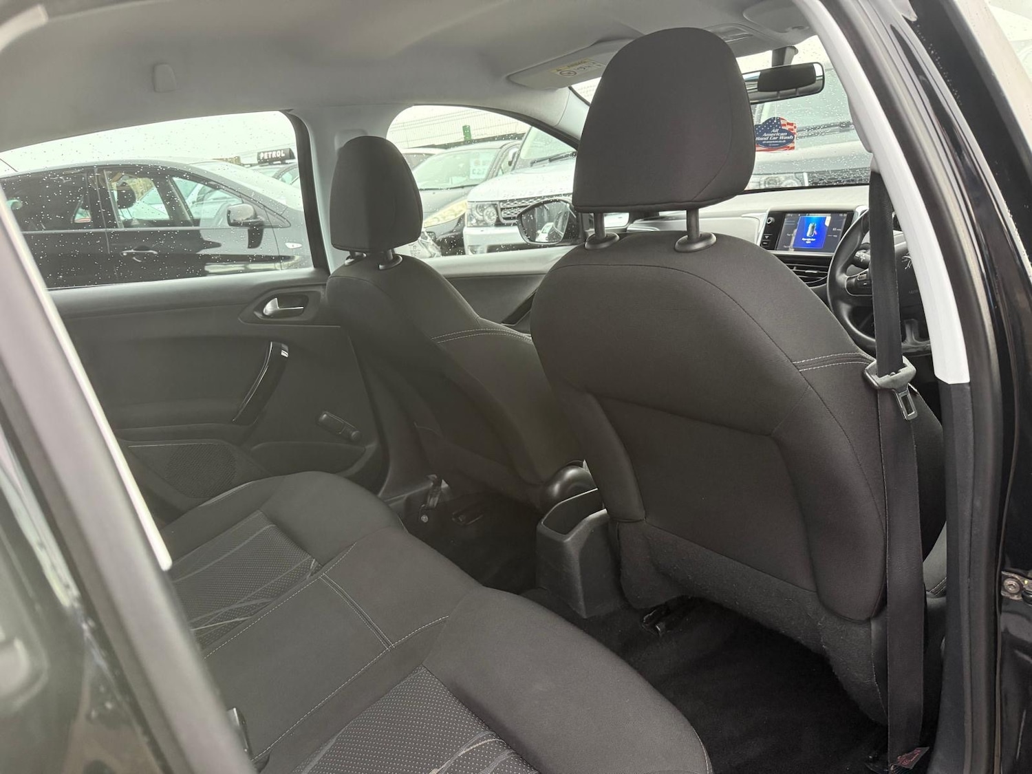 Used Peugeot 208 2014 for sale - 76461272: Photo 19