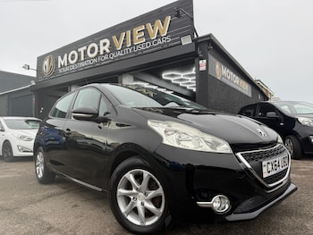 Used Peugeot 208 2014 for sale - 76461272: Photo