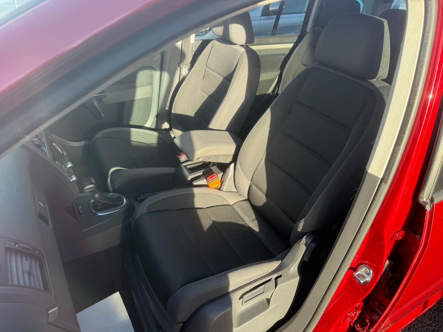 Used Volkswagen Touran 2010 for sale - 77090183: Photo 15