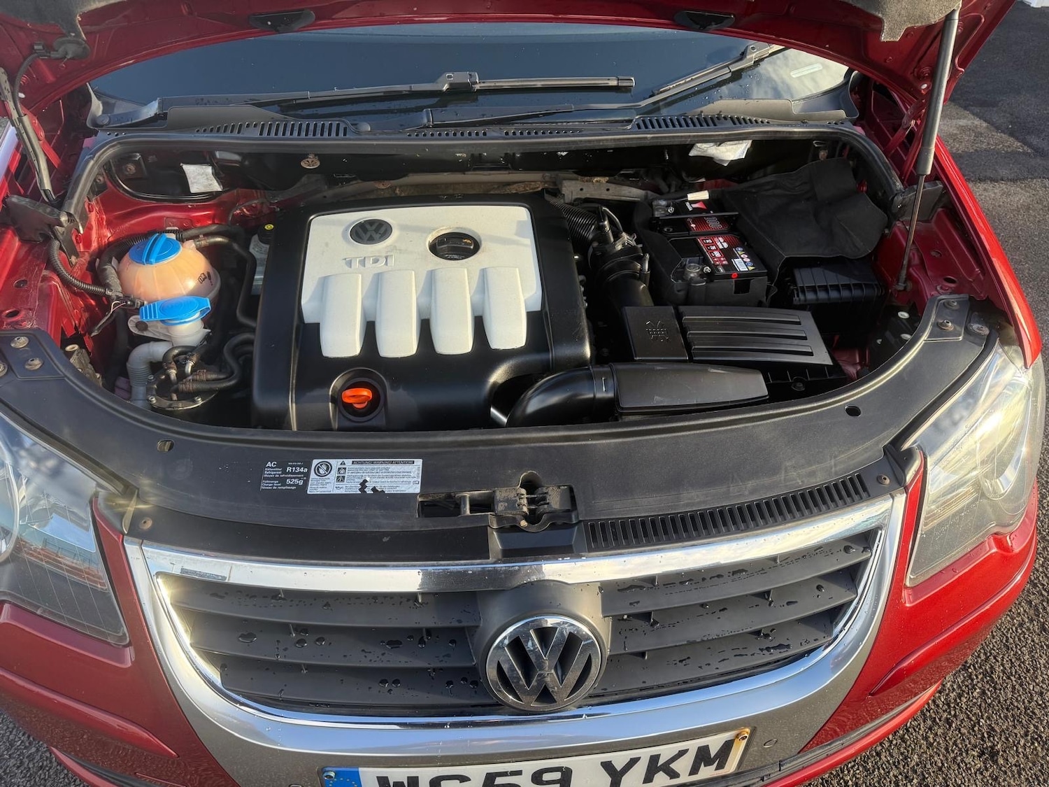 Used Volkswagen Touran 2010 for sale - 77090183: Photo 4