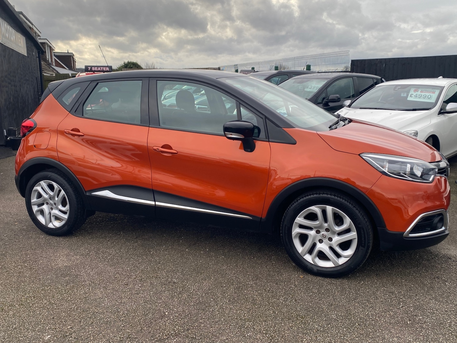 Used Renault Captur 2014 for sale - 77137214: Photo 3
