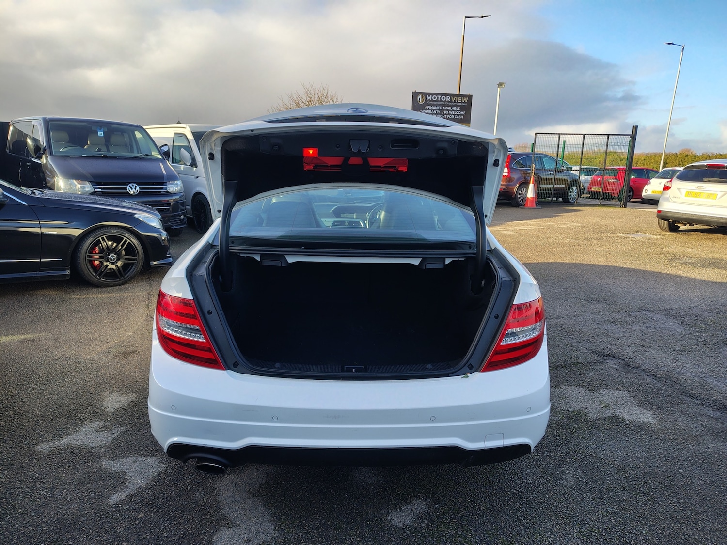 Used Mercedes-Benz C Class 2014 for sale - 77125363: Photo 7