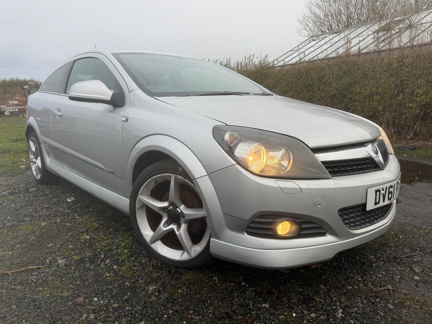 Used Vauxhall Astra 2011 for sale - 77148155: Photo 1