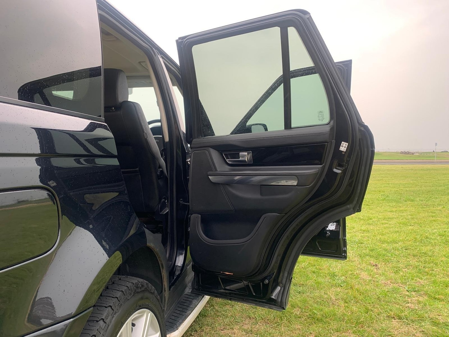 Used Land Rover Range Rover Sport 2011 for sale - 76402523: Photo 10