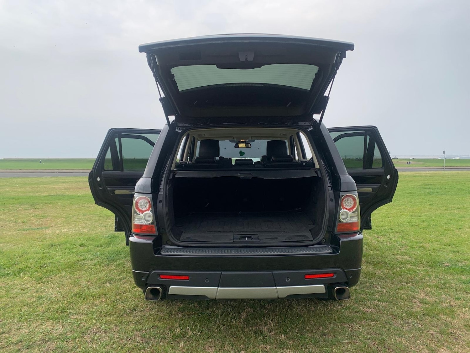 Used Land Rover Range Rover Sport 2011 for sale - 76402523: Photo 17