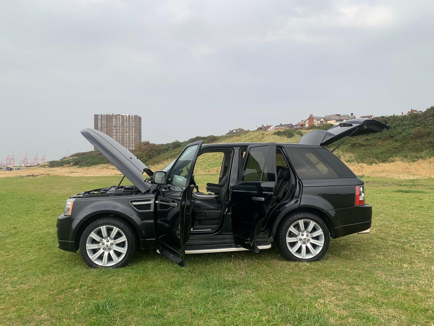 Used Land Rover Range Rover Sport 2011 for sale - 76402523: Photo 18