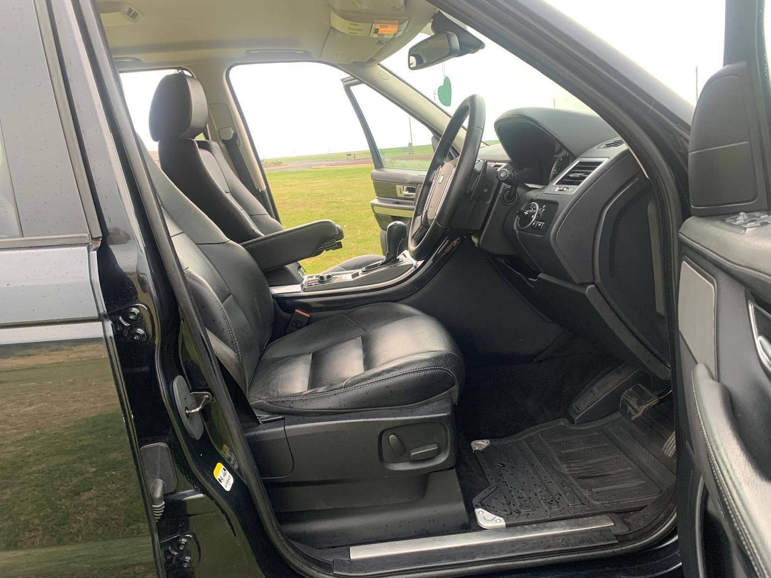 Used Land Rover Range Rover Sport 2011 for sale - 76402523: Photo 24