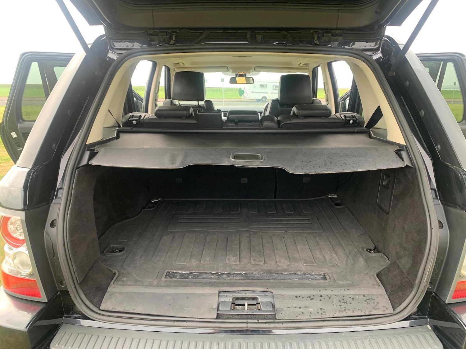 Used Land Rover Range Rover Sport 2011 for sale - 76402523: Photo 36