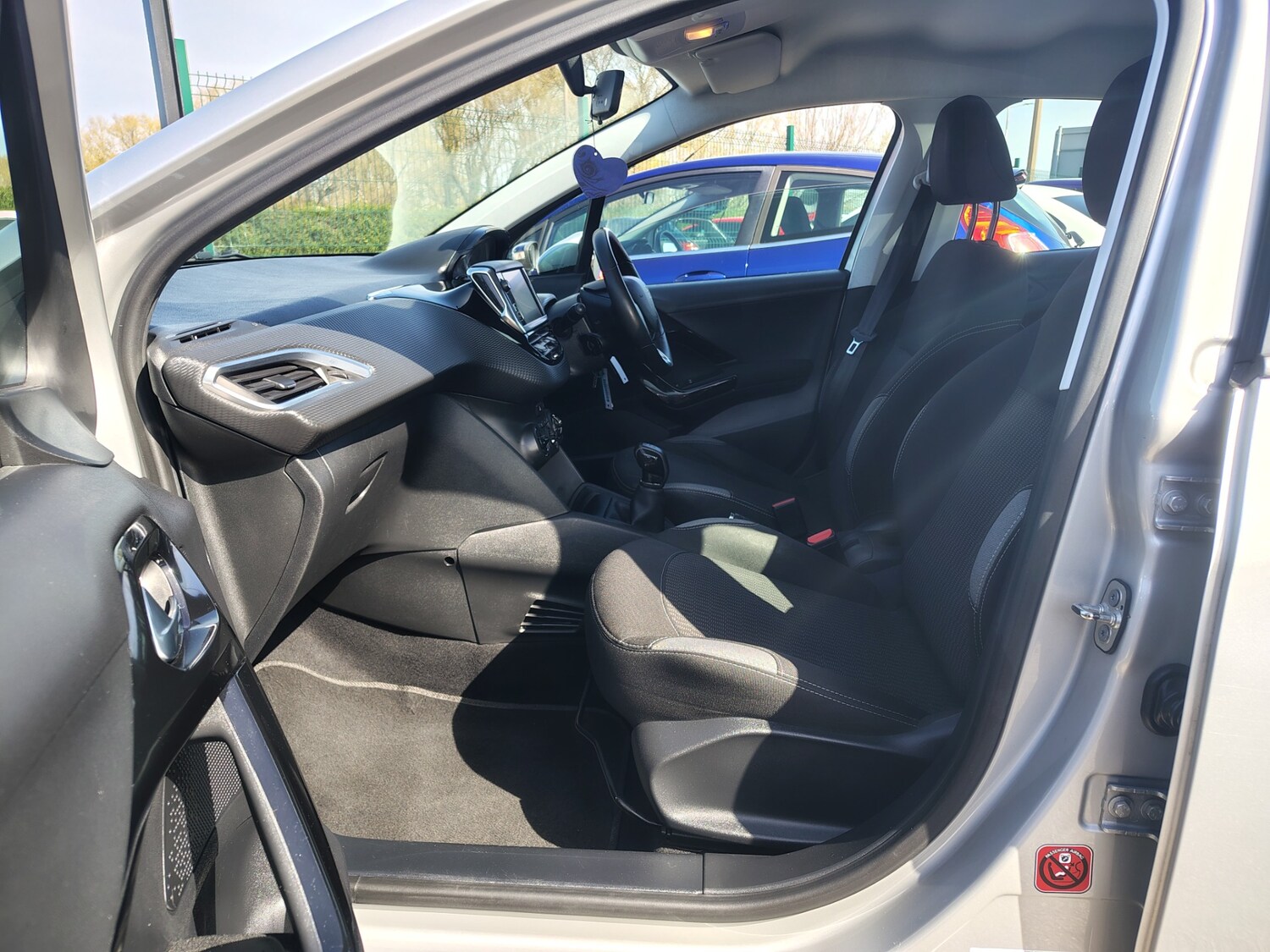 Used Peugeot 208 2016 for sale - 78162632: Photo 20